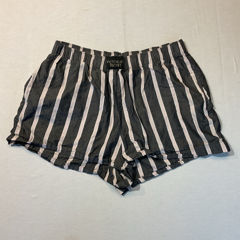 Victoria Secret Gray, Pink and White Boxer Shorts Size XS Comfortible Pajama